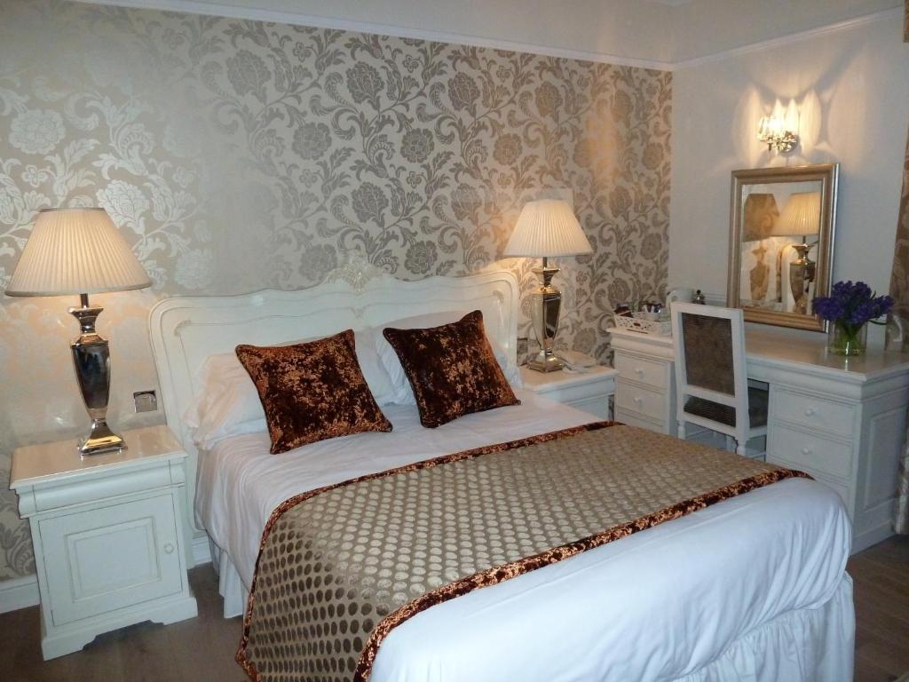 The Belmore Sale Room photo
